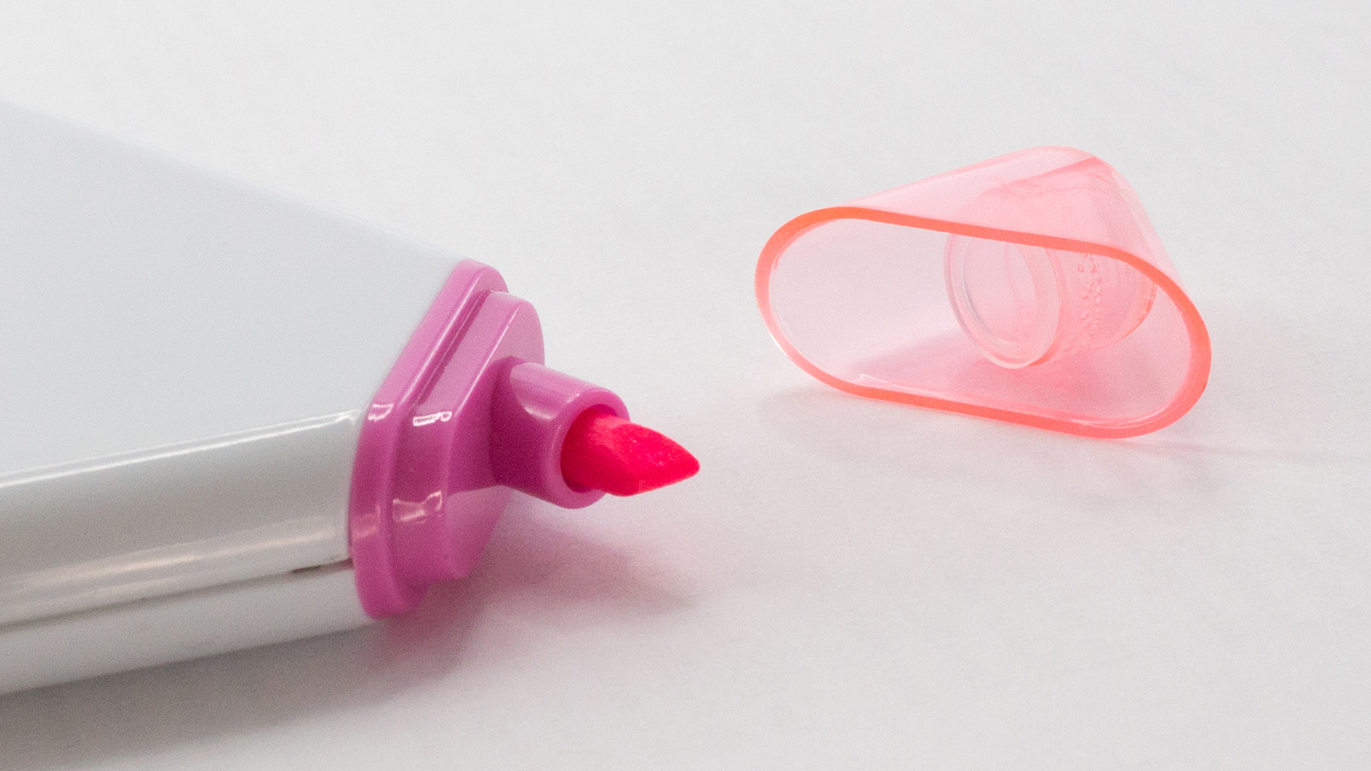 Marcador Trico Fluorescente de 3 Cores com Corpo Triangular para Personalizar