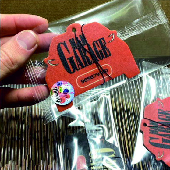 Ambientador para Automóveis em Cartão com Aroma Personalizados