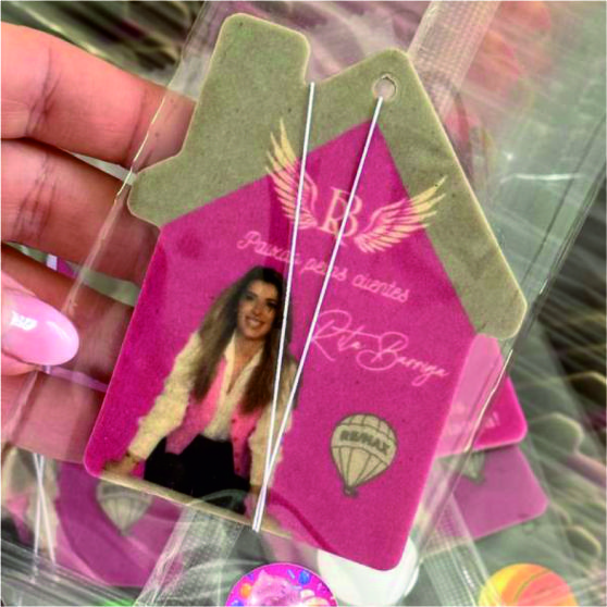 Ambientador para Automóveis em Cartão com Aroma Personalizados