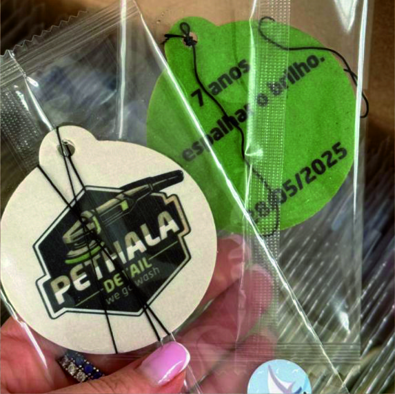 Ambientador para Automóveis em Cartão com Aroma Personalizados