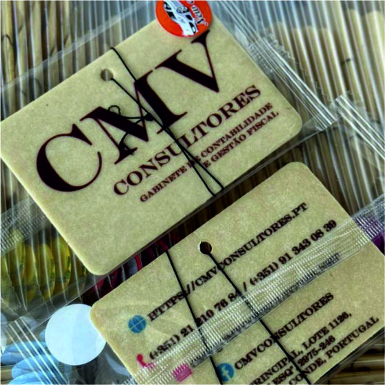 Ambientador para Automóveis em Cartão com Aroma Personalizados